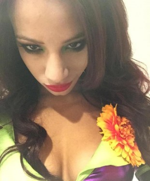 Sasha Banks Joker Cosplay - WWE NXT Wrestler